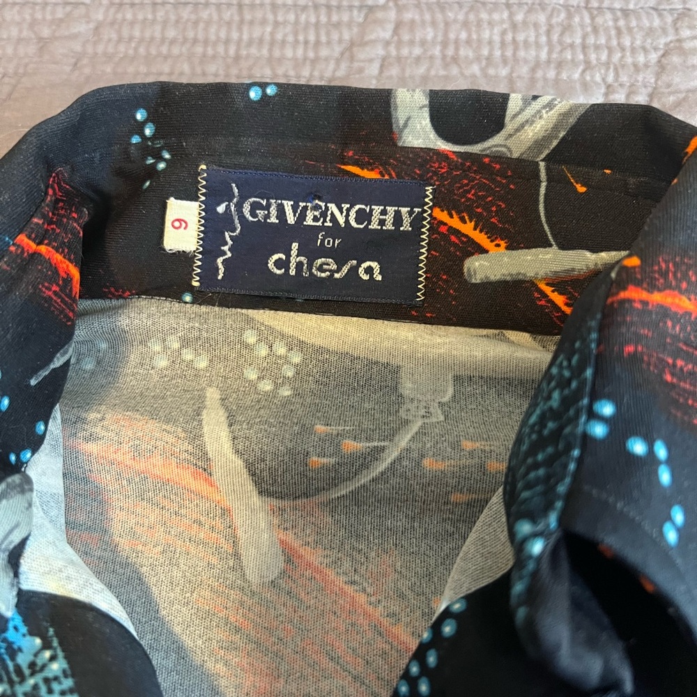 Givenchy Black and Orange Cosmic Shirt Like New, Size 6, Vintage - Picture 2 of 4